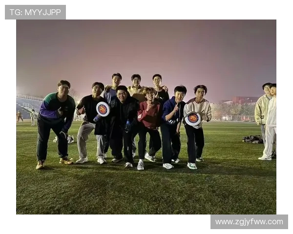 武汉飞盘队荣登全国团队协作排行榜第二名展现卓越实力与团队精神 武汉飞盘队荣登全国团队协作排行榜第二名展现卓越实力与团队精神