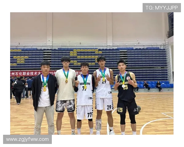 深度剖析深圳篮球队各大对手实力差异与未来发展潜力 深度剖析深圳篮球队各大对手实力差异与未来发展潜力