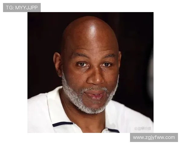 丹尼威廉与刘易斯的巅峰对决谁将赢得拳坛荣耀之战