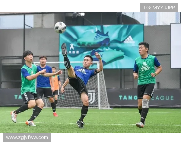 成都足球队与南京足球队赛后技术分析与战术总结