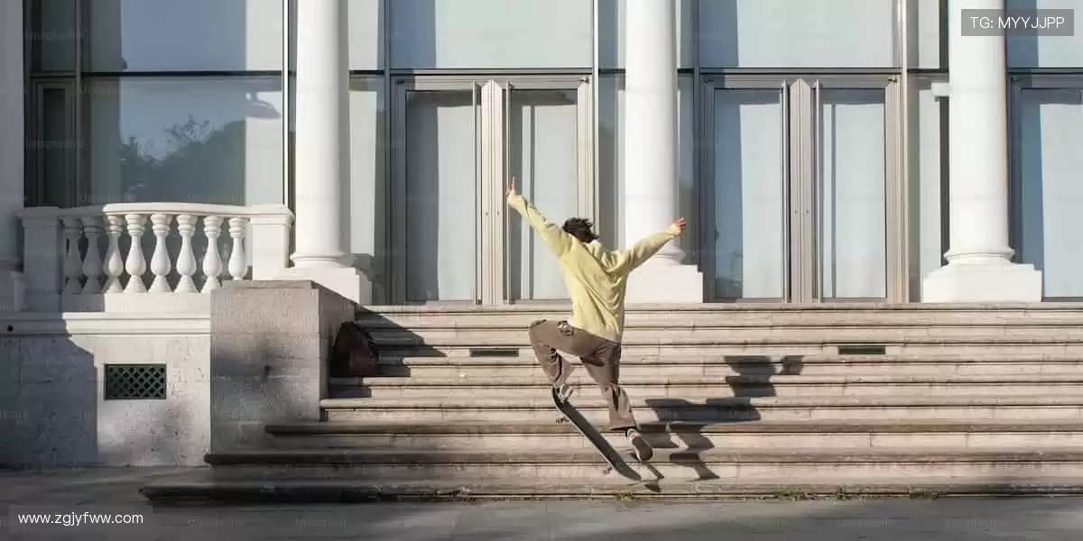 锁定热爱,每一场赛事都是心跳的理由!⚽️🏀